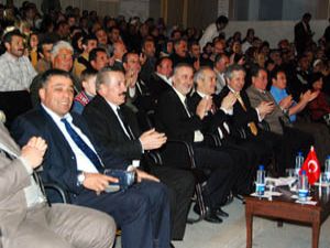 Aşıklar sahnede!