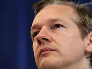 Assange, serbest bırakıldı