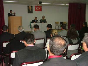 Ana kız okuldayız