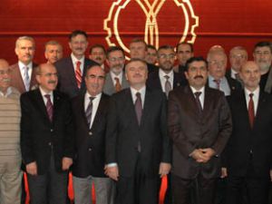 MÜSİAD başarılı üyelerini ödüllendirdi