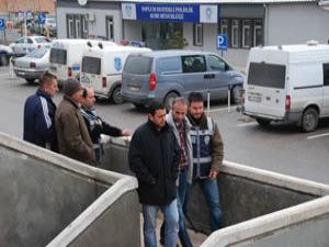 Kredi kartını ödeyemeyen tefeciye gitmiş