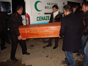 Babasının iş yerine gitti, cesediyle karşılaştı