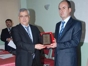 Okul müdürleri ödüllendirildi