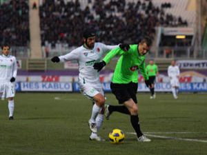 Çekişmeli maçta gol sesi çıkmadı