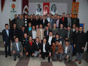 İsmili kongre heyecanı sardı