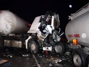 Konyada iki tanker çarpıştı: 1 ölü