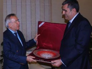 Recep Konukun ağır misafirleri
