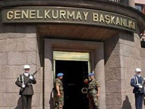 Kara Kuvvetleri binası önünde silahlı eylem!