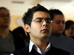 Hipnoz ile sınava hazırlanıyorlar