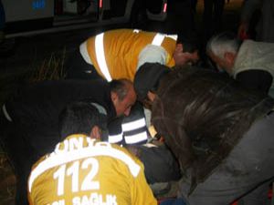 Otomobilin içinde sıkıştılar