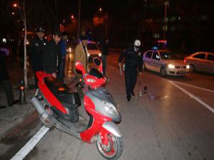 Kamyona çarpan motosikletli hayatını kaybetti
