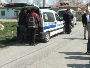 Çocuğun cesedini dedesi taşıdı