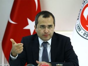Basının ayakları üstünde durması için çalışıyoruz