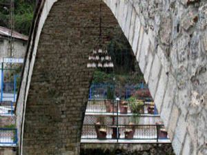Bir Karadeniz klasiği: Avizeli köprü