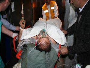 Tamir ettiği dozerin bıçağı omuzuna düştü