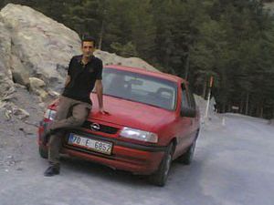 Beylik tabancasıyla canını kurtardı