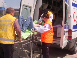 Konyada silahlar ve bıçaklar konuştu