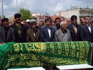 Bakan Davutoğlu Kuluda