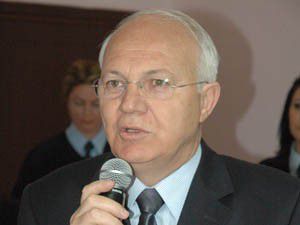 Başarılı polisler ödüllendirildi