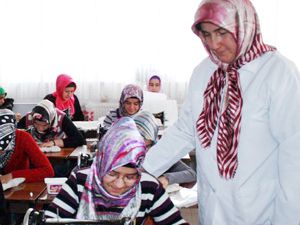 Karmek Tekrar Öğrenime Başladı