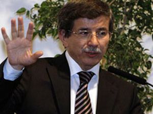 Bakan Davutoğlu babaocağında