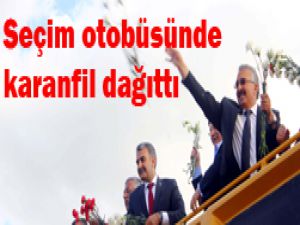 CHPli başkandan Davutoğluna destek