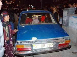Polis bile şaşkın! bir otomobilde 13 kişi