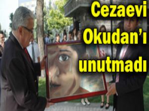 Rektöre sürpriz hediye