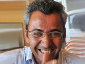 Beynindeki hasarla gülme hastalığına yakalandı