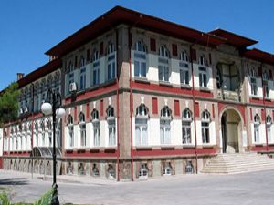 Selçuk bölünmek istemiyor