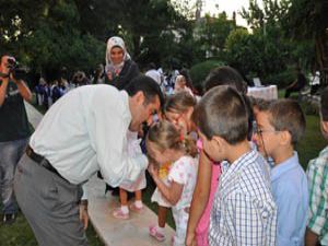 Vali Doğan kimsesiz çocuklarla iftarda buluştu