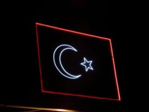 Akşehirde dev Türk bayrağı