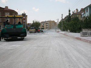 Edipoğlu Caddesi yenilendi