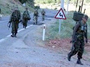 Hakkaride Tugay Komutanlığı yolunda patlama