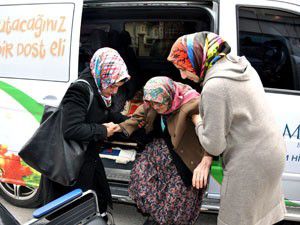 Meram yaşlıların yanında