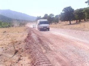 Konyada yol çalışmasına tepki
