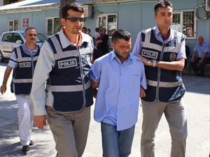 Öğretmeni bıçaklayan zanlı tutuklandı
