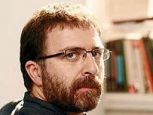 Ahmet Hakan Erdoğanın kalkan işaret parmağını yazdı