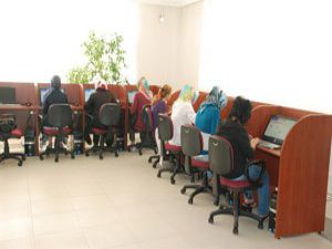 KARMEKde bilgisayar dersi başladı