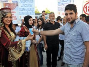 Bira Festivaline İnekli Protesto
