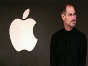 Appleın sahibi Steve Jobs öldü