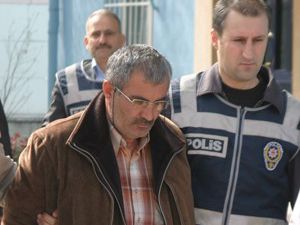 Karısını 10 parçaya ayırdı ama