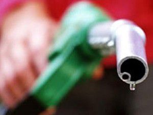 Önce benzin şimdi de motorine zam
