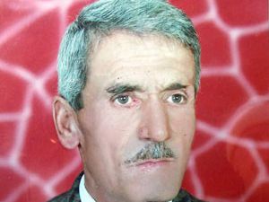 Konyada boğa sahibini öldürdü