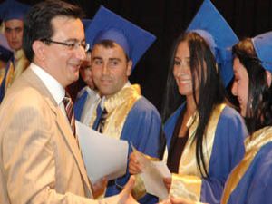 Selçuk İletişimde mezuniyet şöleni