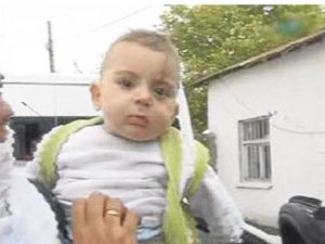 Küçük Mahir çekmeceden çıktı