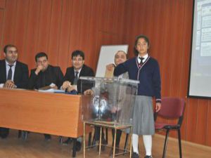 Kuluda öğrenciler meclis başkanını seçti