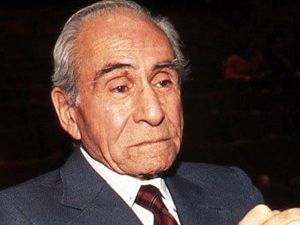 Ömer Lütfi Akad hayatını kaybetti