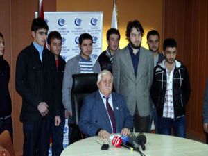 Anadolu Gençlik Derneğinden depremzedelere burs