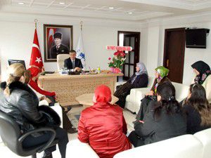 Başkan Oğulun öğretmenler gününü kutladılar